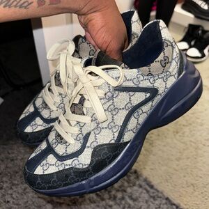 MEN’S SIZE 9 GUCCI SHOES BRAND NEW!